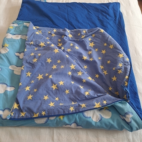 Sleeping bag, cloud & blue design - Picture 2 of 4